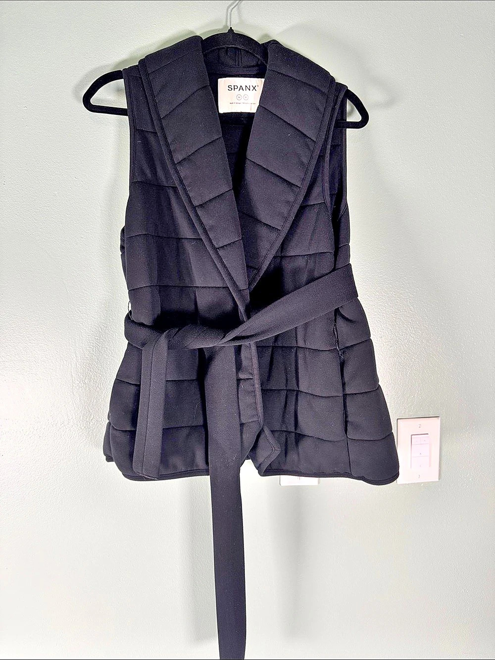 SPANX Puffssentials Vest Black Quilted Belted Vest Medium